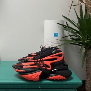 Balmain Unicorn Low Sneakers